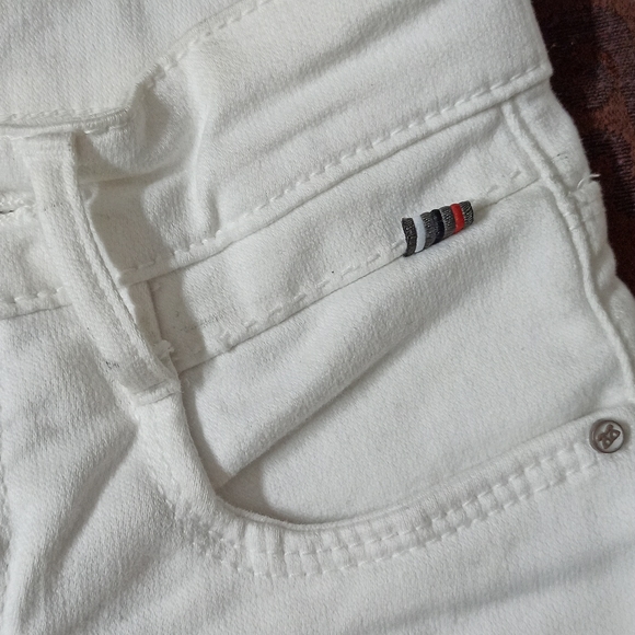 Kids Jeans - Picture 4 of 10